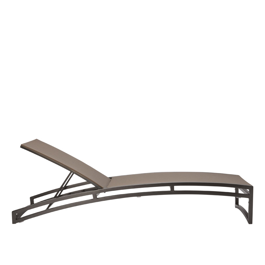 CONTEMPO STACKABLE CHAISE LOUNGE - JANUS et Cie